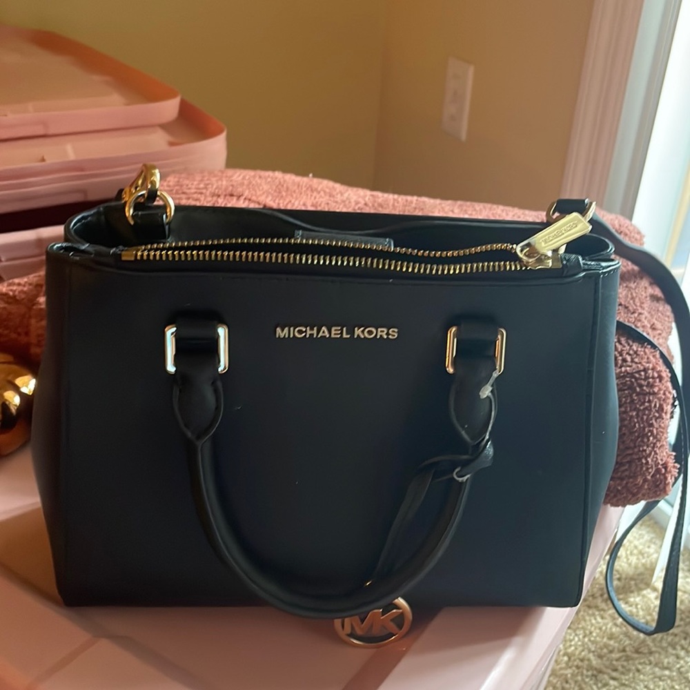 Michael Kors, black purse